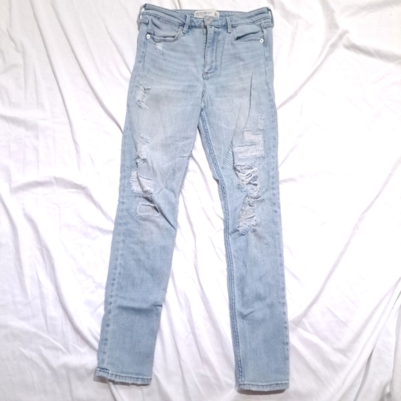 Abercrombie & Fitch | Light blue ripped women's super skinny jean - Picture 1 of 9